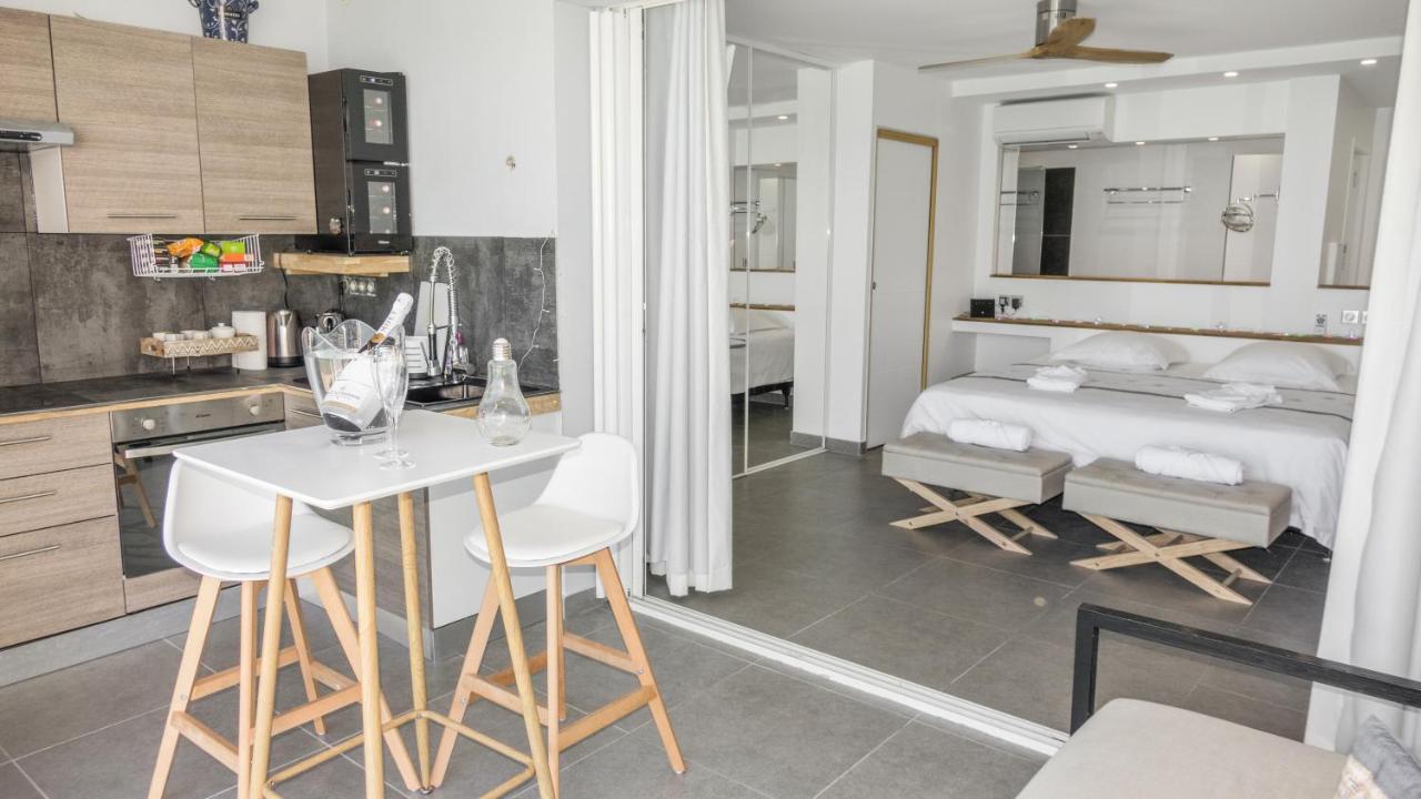 Official Page "Residence Bleu Marine" - Sea View Apartments & Studios - Saint-Martin French Side Grand Case Exteriér fotografie
